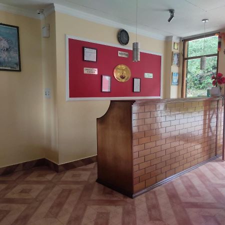 Hotel Amandeep Dharamszala Kültér fotó