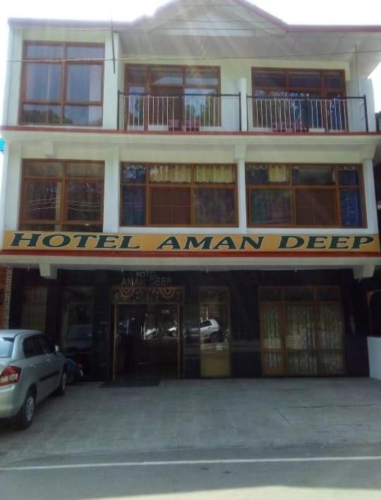 Hotel Amandeep Dharamszala Kültér fotó