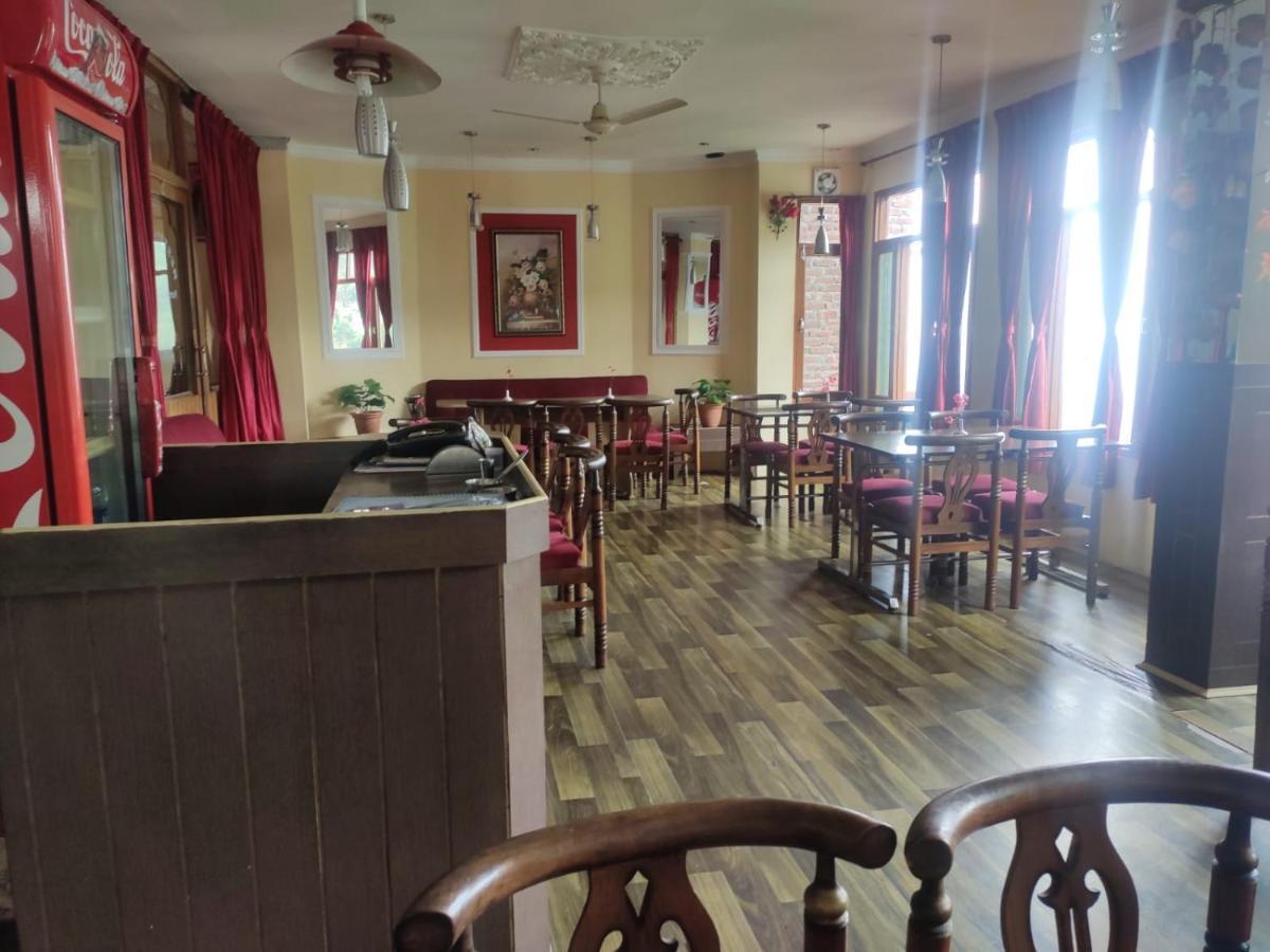 Hotel Amandeep Dharamszala Kültér fotó