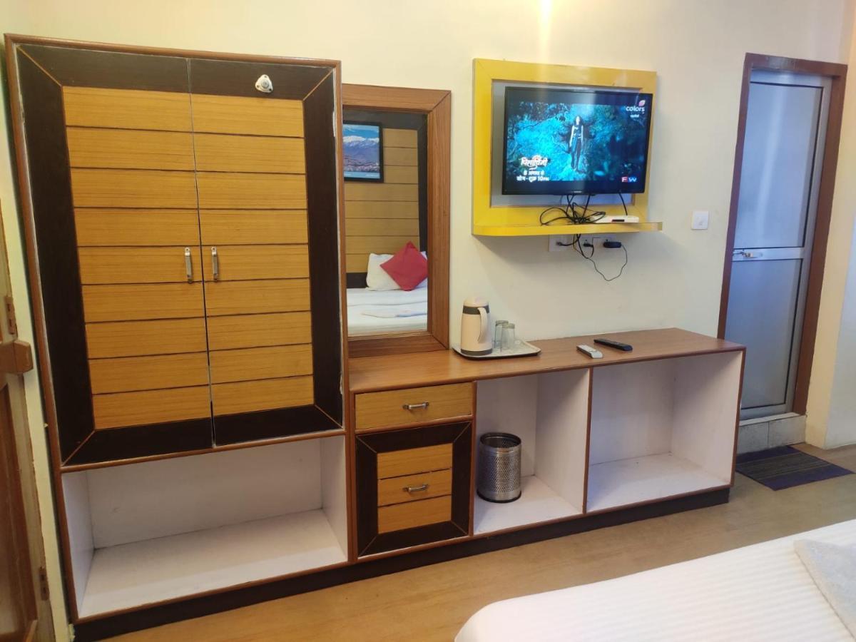 Hotel Amandeep Dharamszala Kültér fotó