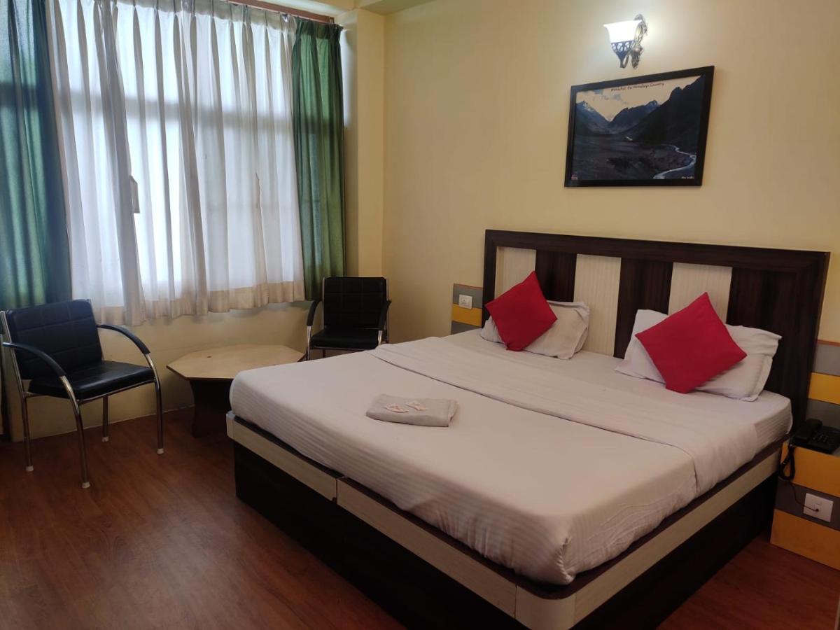 Hotel Amandeep Dharamszala Kültér fotó