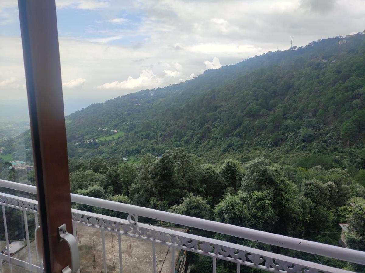 Hotel Amandeep Dharamszala Kültér fotó