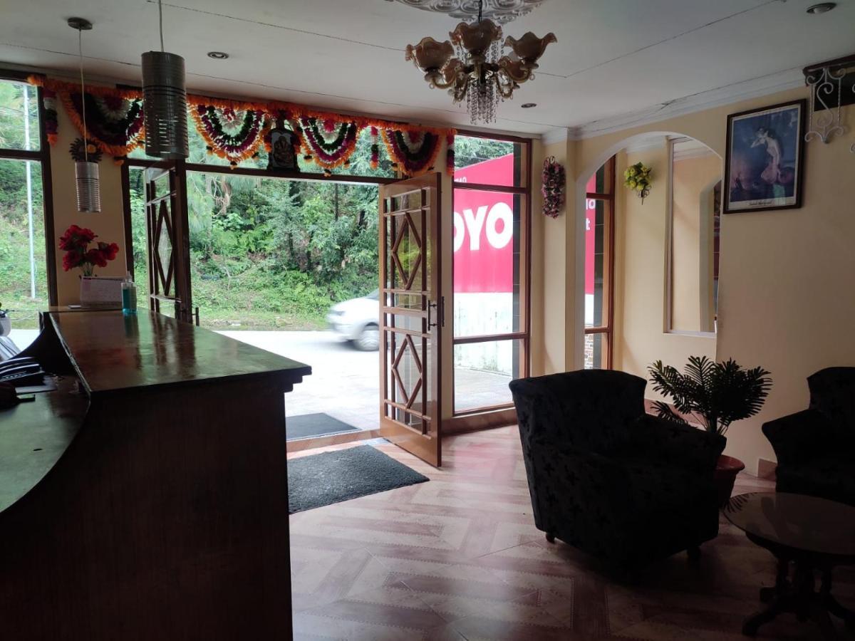 Hotel Amandeep Dharamszala Kültér fotó